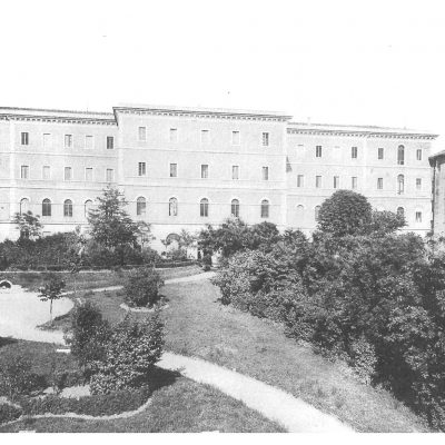 3. Il giardino posteriore non più esistente
